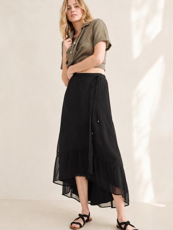 Abercrombie & Fitch Dresses & Skirts - Abercrombie & Fitch Black Wrap Midi Skirt NWT Tall Large Asymmetrical Ruffle
